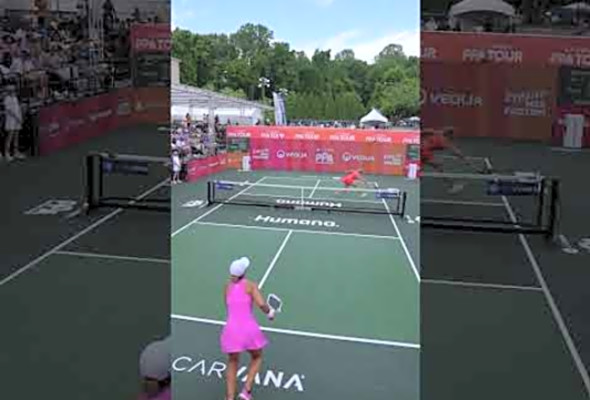 Singles Point! #professionalpickleball #ppatour #pickleball #pickleballpro #catherineparenteau
