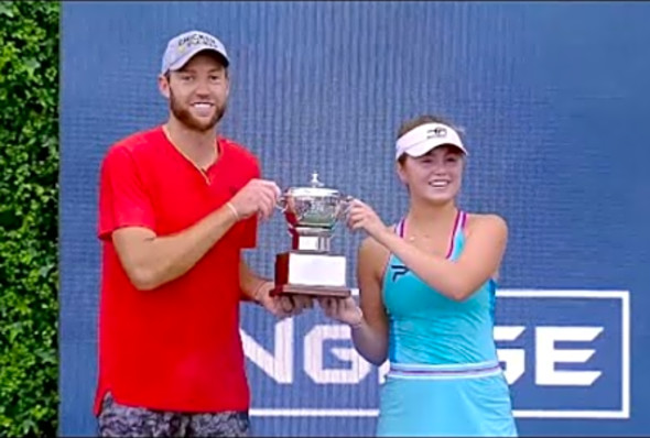 Jack Sock captures first Pickleball title with 16 y.o. Anna Leigh Waters - Match Highlights