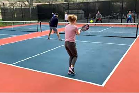 SUNDAY WAS A FUN DAY ON THE #PICKLEBALL COURTS!