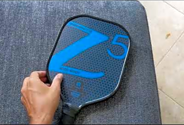 REVIEW: ONIX Graphite Z5 Graphite Carbon Fiber Pickleball Paddle With Cushion Comfort Grip