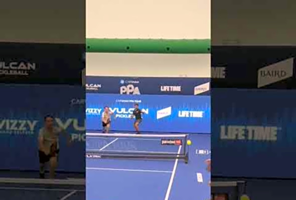 Damn, I shouldve crushed that overhead #pickleball