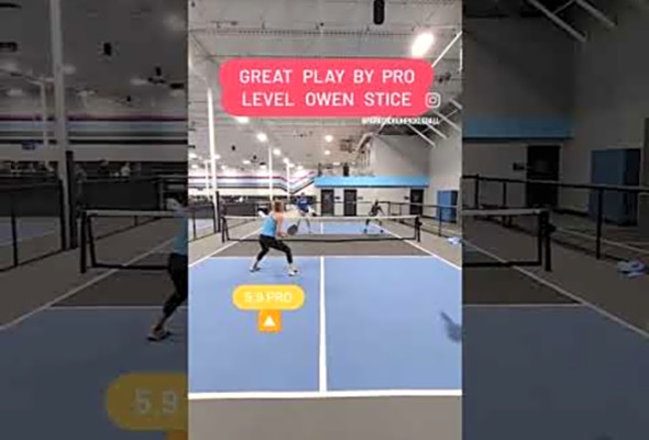 Watch how to handle a 3rd shot by pro lvl Owen Stice #pickleball #druh #pickle #pickleballhighlights
