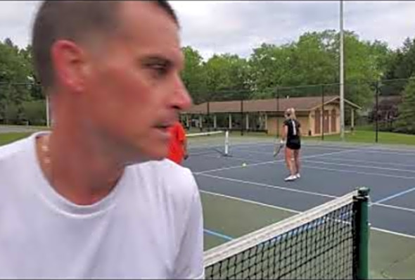 Frank&#039;s pickleball tournament semifinals 9:10