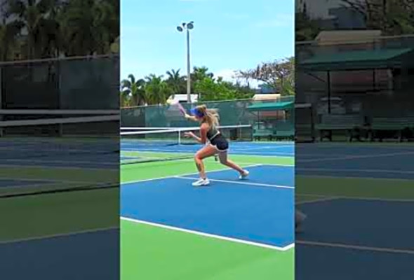 I thought I could beat a pro #shorts #pickleball #pickleballhighlights