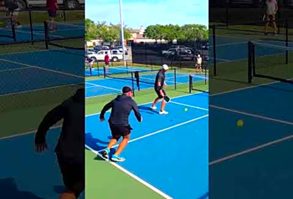 crazy overhead and insane point #comeon #pickleballhighlights #pickleball #pickleballdoubles