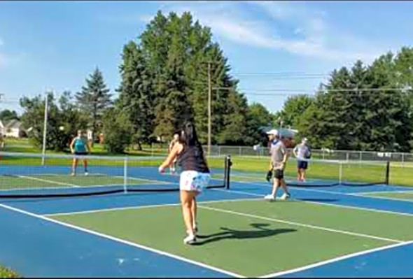 Mark/Michelle vs AP/Laura Pickleball