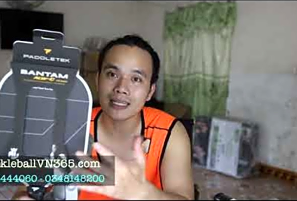 So Sanh Pickleball Gearbox Pro Ultimate Hyper va Paddletek Bantam ALW C
