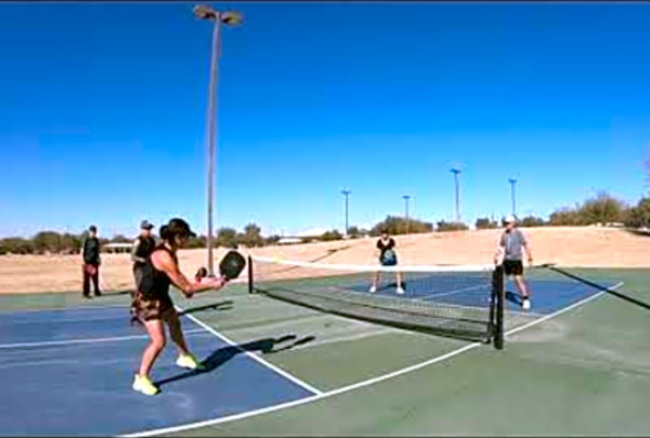 Helle Sparre Figure 8 Pickleball Lesson with The Coffeys2Go - Lesson 5 of 12