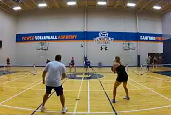 RR2 Lexie &amp; Matt vs Mandi &amp; Chris - Mixed 4.5 Pentagon Pickleball Tournament 2020