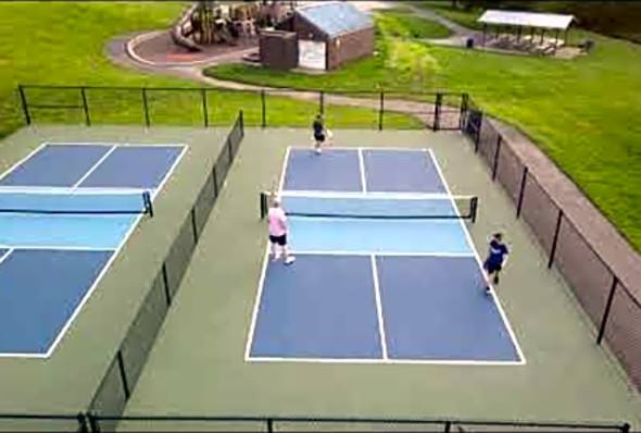 How to play Pickleball cutthroat, a 3 player game