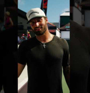 NFL Star LEARNS ERNE SHOT! Chiefs&#039; Noah Gray Takes His Pickleball Game t...
