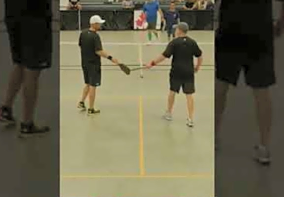 Switch hand Smash #pickleball #pickleballmensdoubles #pickleballhighlights #pickleballislife