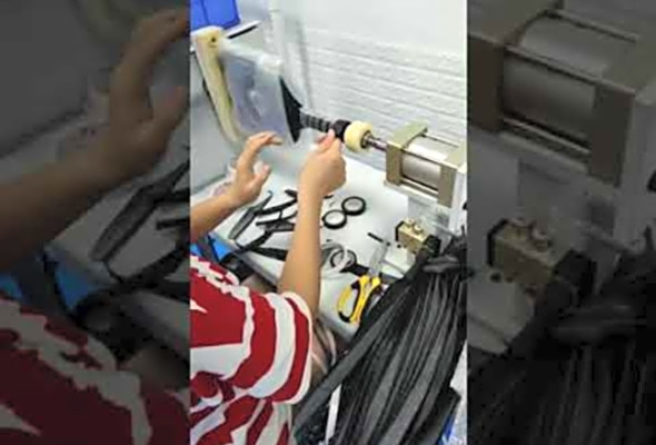 How Pickleball Paddle Grip Cover Wrapping?