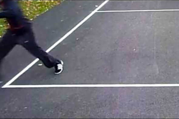 Pickleball Valenti Sports baseline dink through the legs