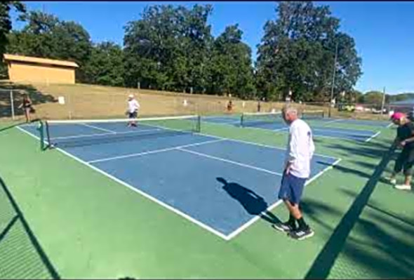 Pickleball St. Louis Senior Open Lisa Frumhoff Leigh Marshall vs Gail Berry Sam Harned match 2