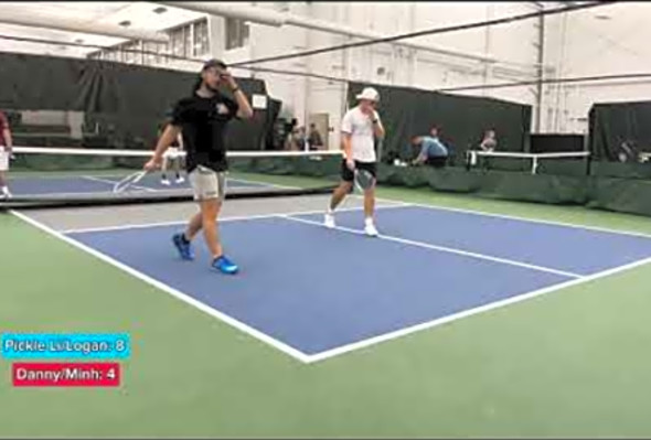 Playing against a PRO pickleball player (4.5 Pickleball)