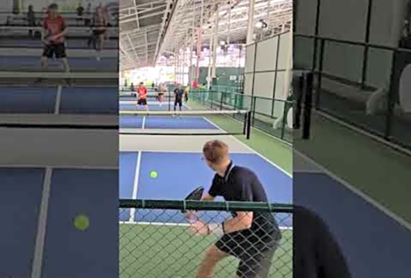 1 person shake and bake! #pickleball #bangkok