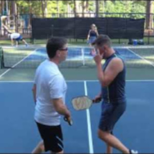 5.0/4.5 Rec Pickleball :: matt mike vs. christie joe
