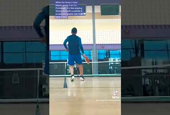 What does Pickleball 1vs1 look like? #shorts