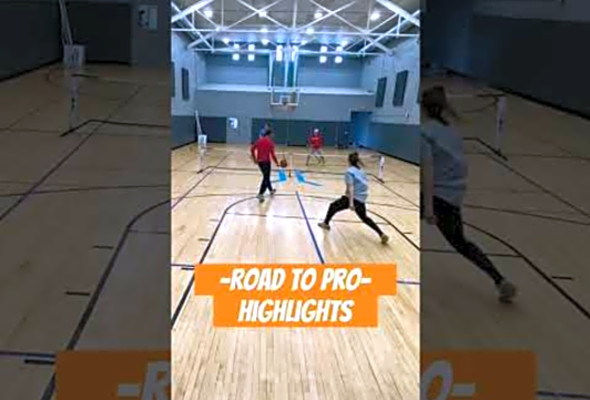 What a perfect point! Everyones improving quick! #pickleball #shorts #highlights #sports #trending
