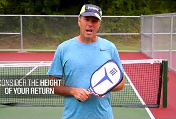 Pickleball 101: How to Return A Serve