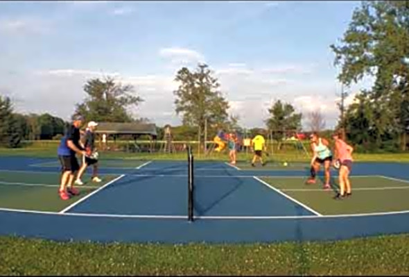 Mark/Pete -vs- Amy/Emily Pickleball