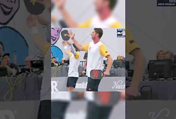 Best Defensive Play Ever #pickleball #pickleballhighlights #trending #viral #tennis #shorts