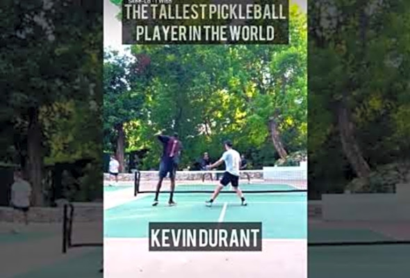 The tallest Pickleball player in the world!