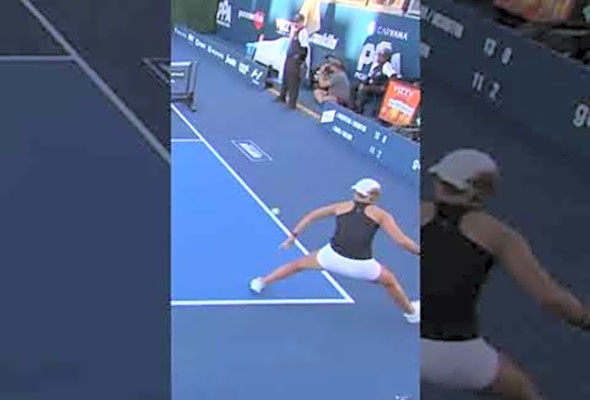Anticipating Your Opponent&#039;s Next Move: Turning Defense into Offense #shorts #pickleball