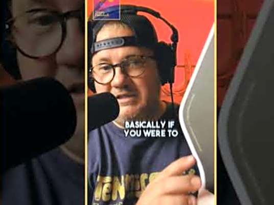 Why Your Pickleball Paddle is About to Break in Half #pickleballpaddle #pickleball #podcast