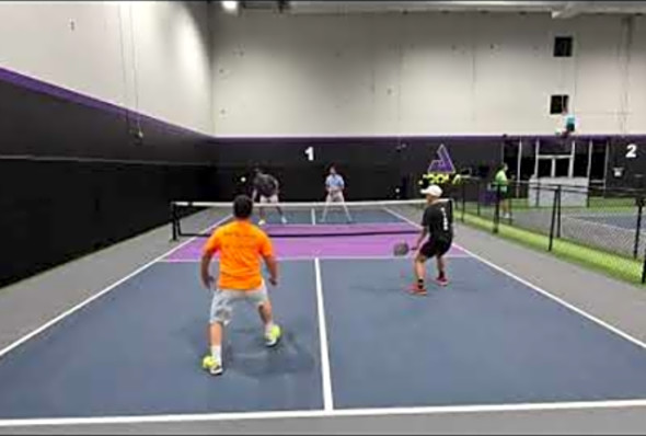 Pace Pickleball Steve/Tuyen vs Juan/Gray
