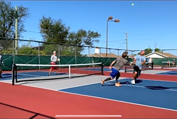First video in 4 months! Were back! And with new courts! Mens 3.5 pickleball