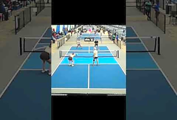Taking over in a tournament match to score the point!#theDavidshow #pickleball #paddlesport