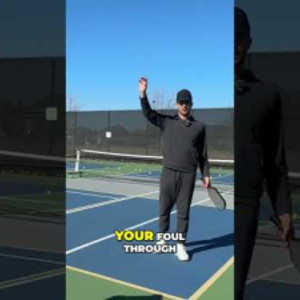 What happens when you don&#039;t follow through! #pickleball #pickleballtips