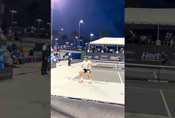 Sherbear dials in the lob to flip the point #pickleball
