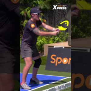 One hand and 2 hands? #pickleball