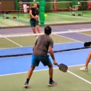 Pickleball Mixed vs Men&#039;s Doubles with Two Pros