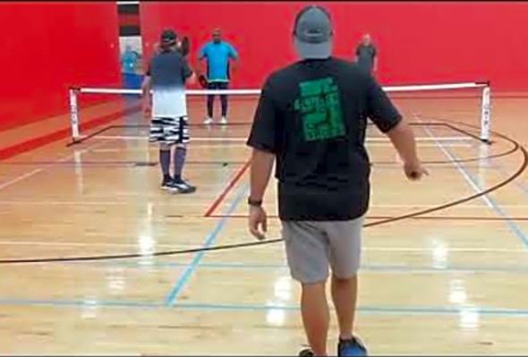 Stillwater Minnesota pickleball tournament pool play. Men 4.0 Will/Gordy vs Mohamed/Scott 1-17-22