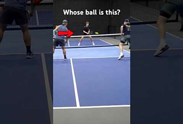Down the middle speed up, whose responsible for it? #pickleball #pickleballtips #ppa #app
