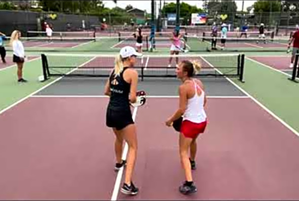 PRO Womans match Ashley Koo/Michelle Lui vs Allyce Jones/Meghan Sheehan-Dizon