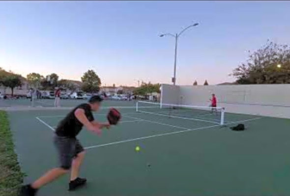 Pickleball November 3rd 2021 0-1 1-0 over and over, then a quick death. Lol