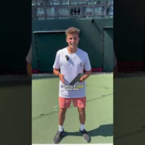 How To Hit a Screwball Serve! #pickleballtips #pickleball #shorts