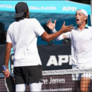 BATTLE FOR GOLD: Alex Crum v Armaan Bhatia - Men&#039;s Pro Singles Final - 2...