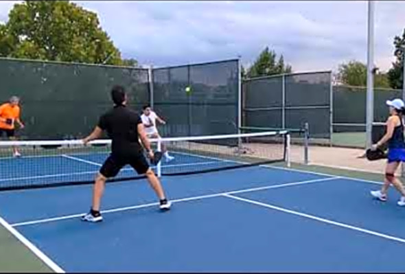 What a Fun Point! Oscar / Glenn vs Lily / Rich Pickleball match play highlights August 27th