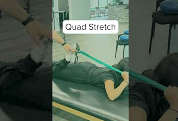 Pickleball Post-Game Cooldown Stretch - Part 1 - Quad Stretch #quadstretch #pickleball #stretches