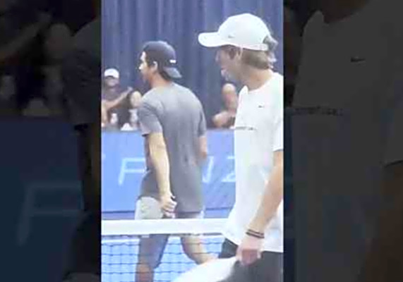 CRAZY Pickleball Singles Match RUNNING Backhand WINNER #pickleball