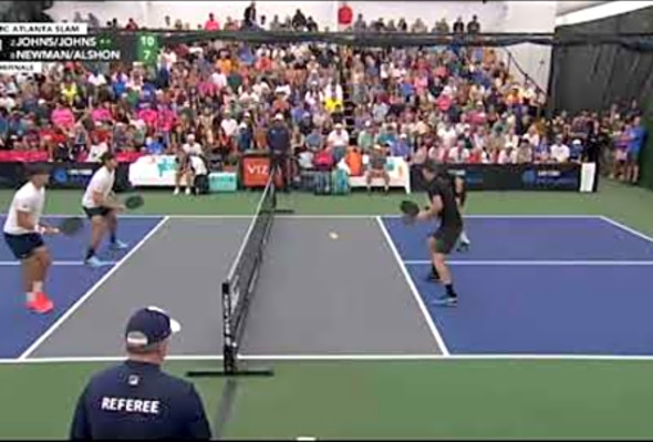 Never seen such a quick hand before in pickleball tournaments