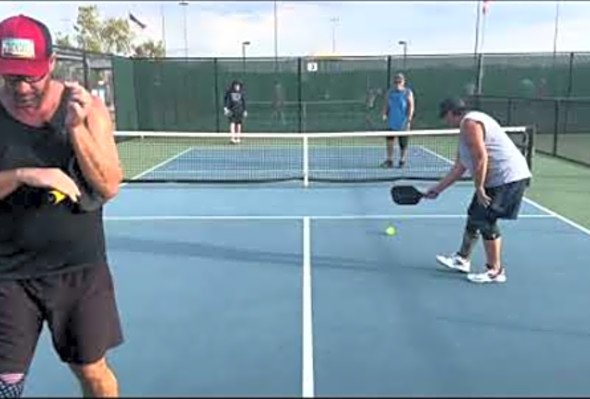 Shirley is my Hero! Fun Rec Ball 3.0/Pro vs. 3.5/4.0 Dudes w/ OKC Punisher Pickleball Pro David