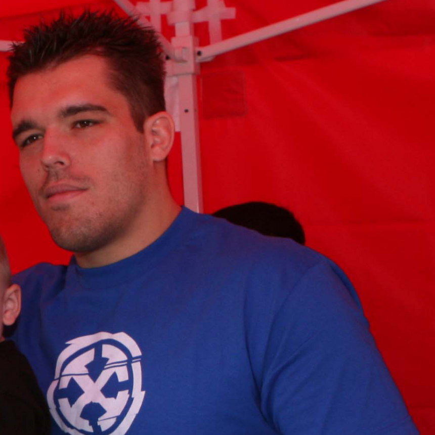 Dean Lister, photograph by Original: Lance Cpl. Kaitlyn M. Scarboro.
Crop: East718 at en.wikipedia