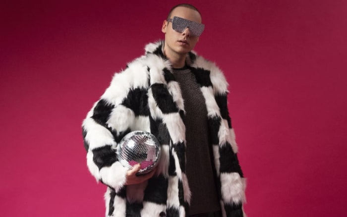 Europop Star BERNARD Releases New Single 'Waiting For Your Love'